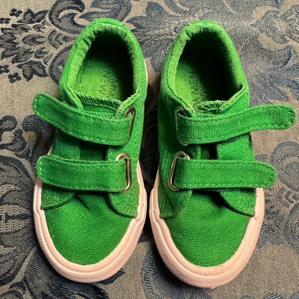 EMMA NEW YORK Canvas sneakers, kelly green, Size: 6, double velcro closure